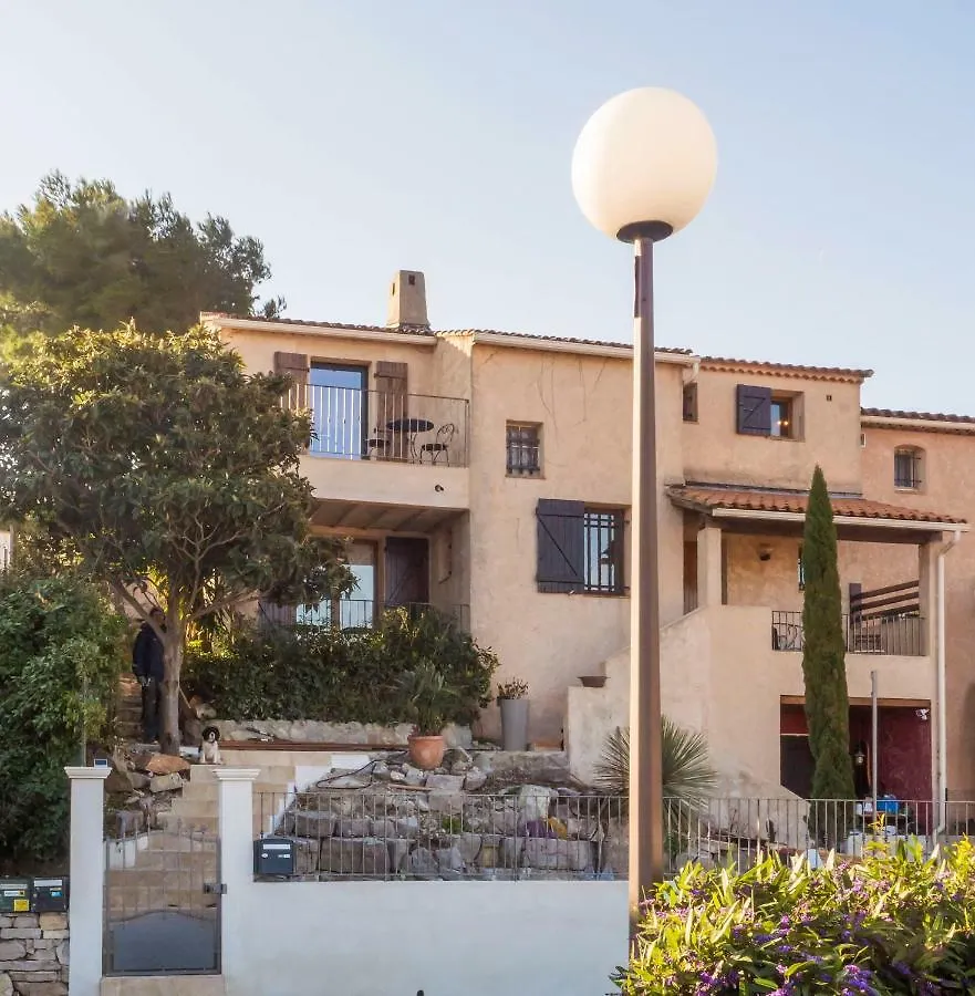 Villa Le Mas du Pic des Fées à Hyères 0*,  France